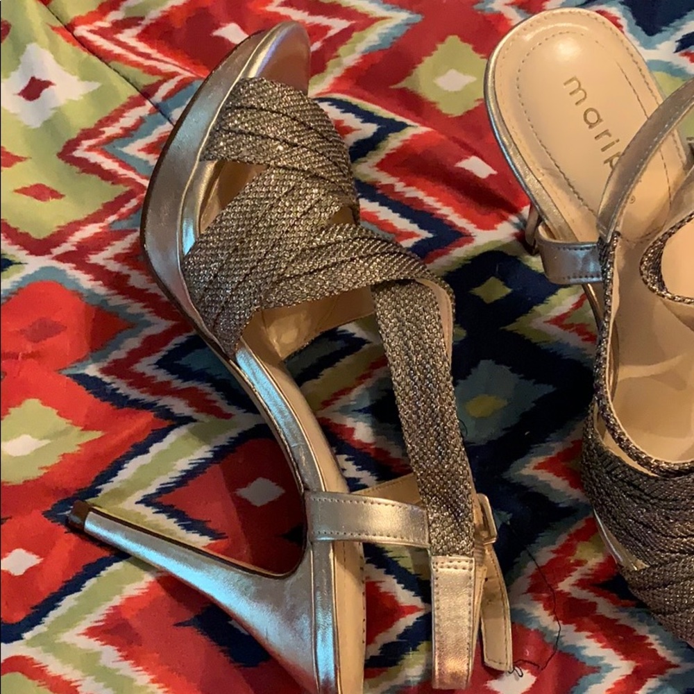 Shoes - Picture 3 of 3